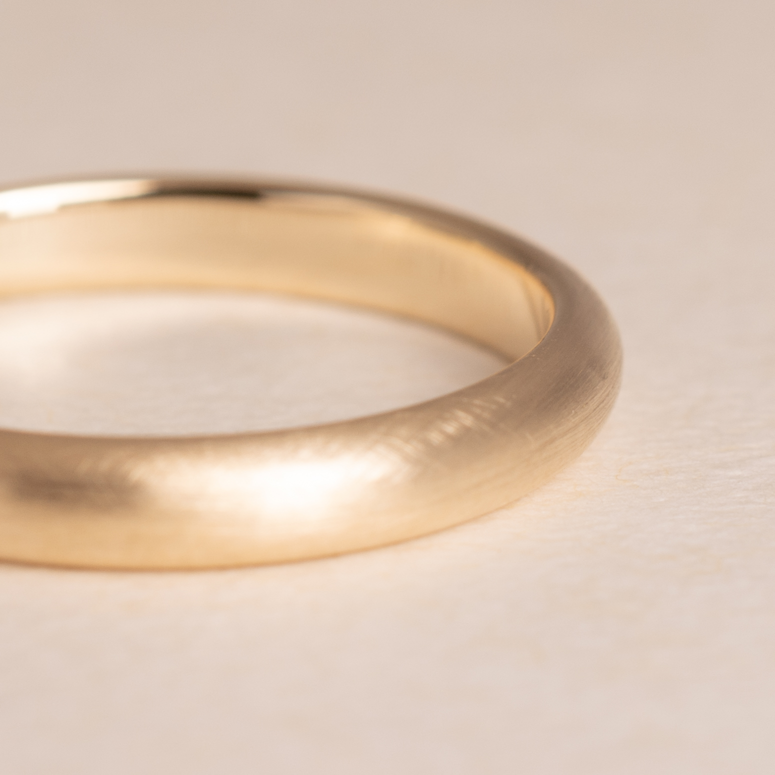 イエローゴールド,甲丸形状,結婚指輪の定番フォルム